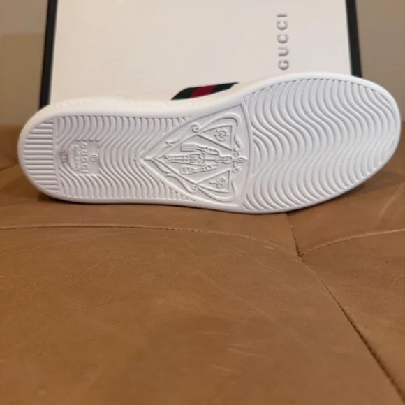 Gucci Ace Embroidered Sneakers - Cat & Piglet Edition - Size 37.5 - BRAND NEW - Picture 2 of 7